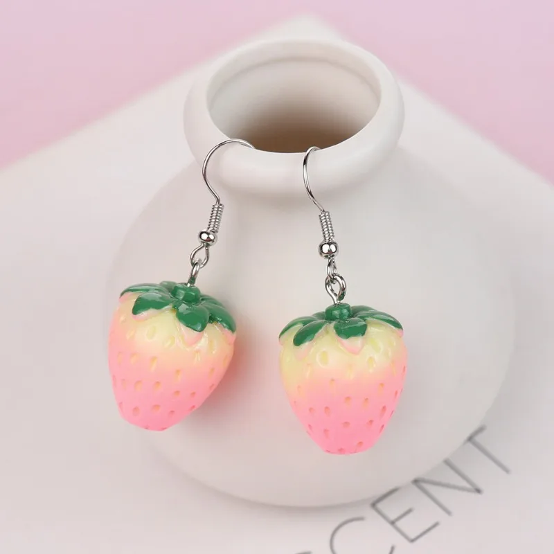 1pair Fun pink artificial three-dimensional cream strawberry earrings creative children's fun girl heart hook earrings jewelry