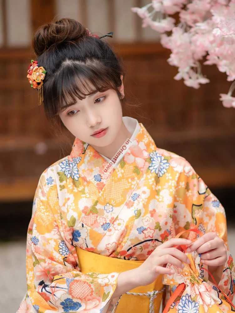 Japanese Trend Yukata Yellow Small Fan Outfit Cute Young Girl Improved Kimono Cherry Blossom Season Photo Shoot Costume