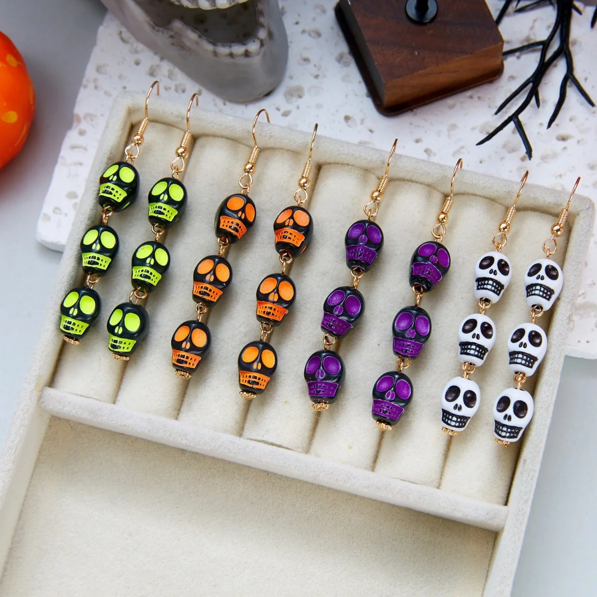 Lila-schwarze, dreifach stapelbare Totenkopf-Ketten-Ohrringe für Damen, Halloween, Gothic, cool, Skelett-Kopf-Ohrringe, Party-Schmuck – Detail 25