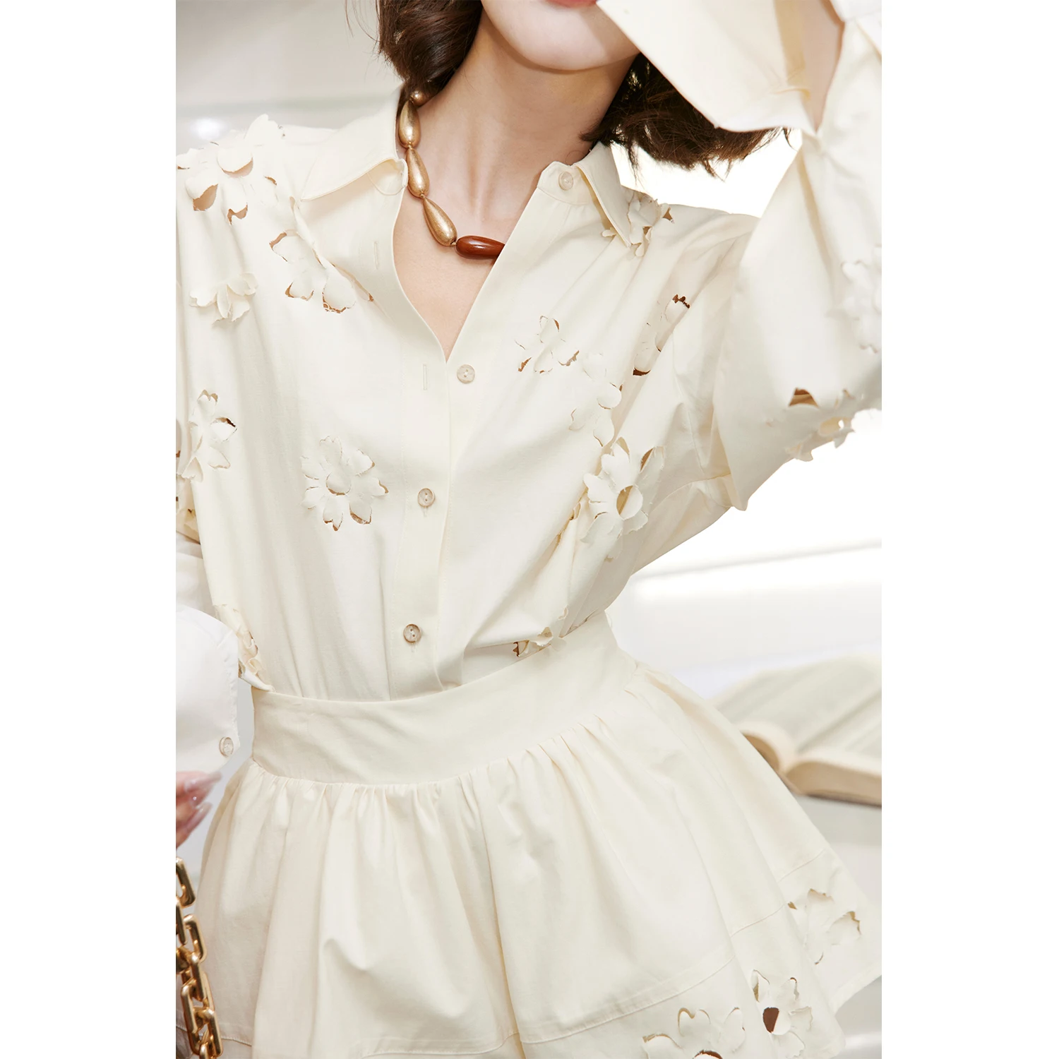 

Комплект из укороченной блузки и юбки-брюк Rosebanks Floral Hollow Out Vaion для женщин: модный летний хлопковый ансамбль для блогеров