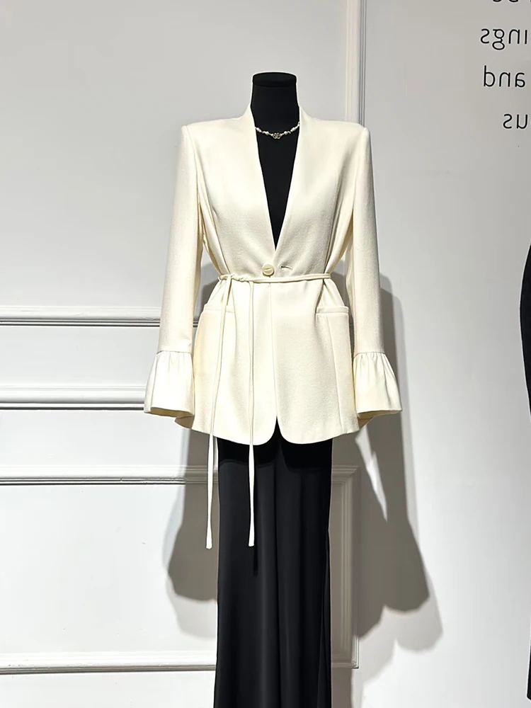 Elegant Simple V-neck Bell Sleeve Suit Jacket Autumn New Design Unique Fashionable Top Women's Business Casual Polyester Fiber