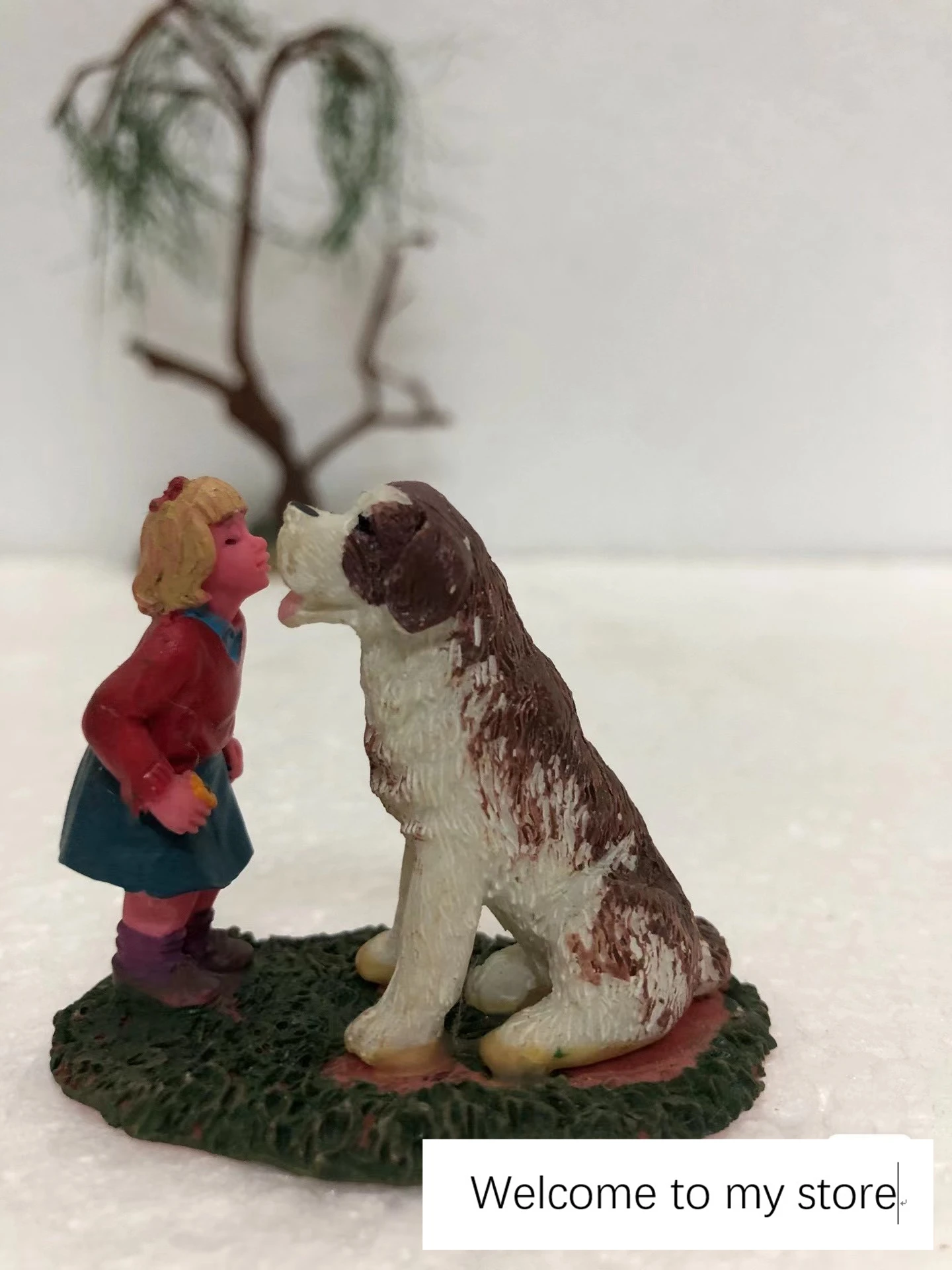 Resin figure mental psychological sand table game box court therapy little girl  and  big  dog