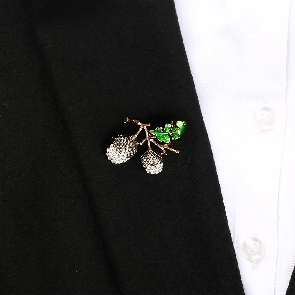 

Alloy Brooch Pine Cone Rhinestone Cartoon Design Women Clothing Decor Bridal Banquet Gift Retro Boutonniere