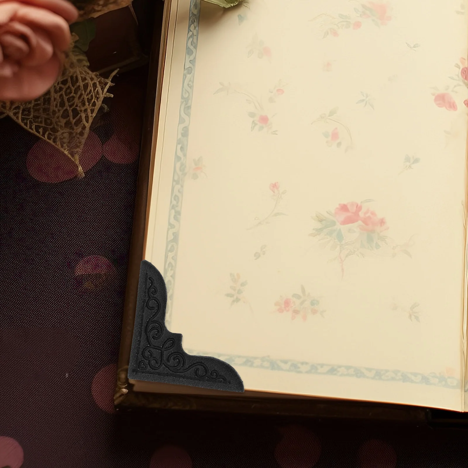 4 قطع من زوايا كتاب البولي يوريثان، تصميم عتيق رقيق، واقيات دفاتر الملاحظات، ألبوم زخرفي، غطاء حماية للزوايا للصور
