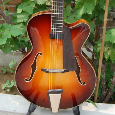 

Yunzhi Handmade Acoustic Jazz Guitar Solid Wood Body with Ebony Fingerboard Maple Top Spruce Customizable Electric Features