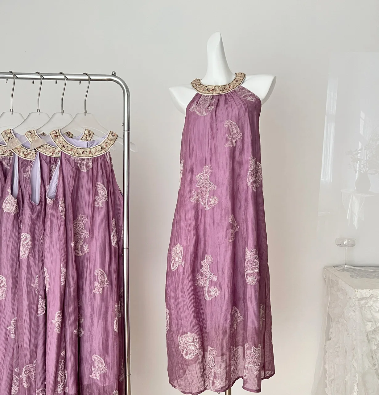 

Vintage Tencel Embroidered Loose A-line Dress Women Summer Purple Halter Sleeveless Dress Luxury Beaded Long Dress