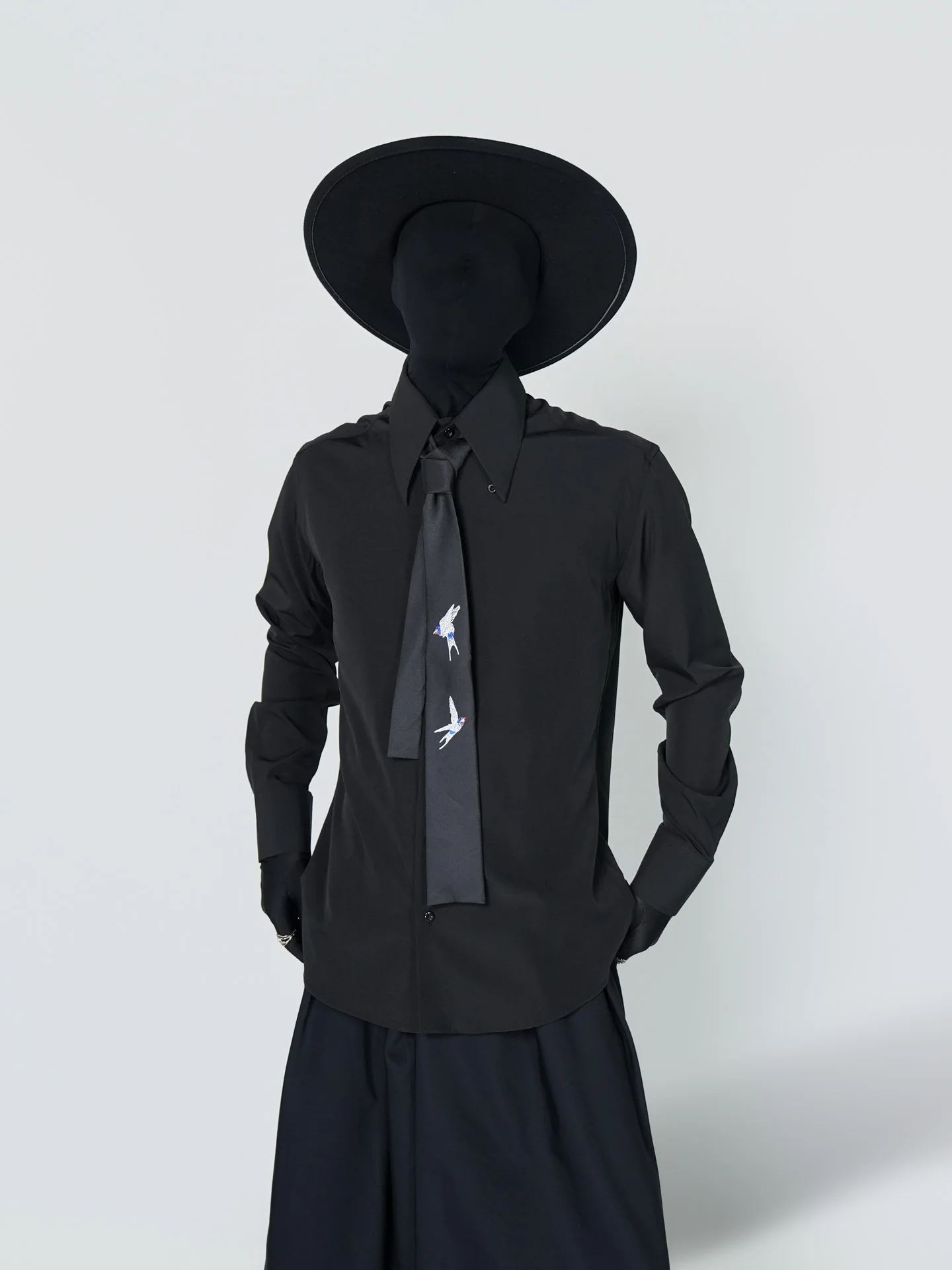 VE2 Men's Slim Fit Long Sleeve Shirt Vintage Point Collar Thin Fashion Urban Style Polyester Fiber Skin Friendly Breathable