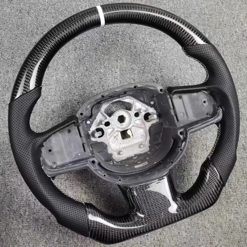 Replacement Real Carbon Fiber Steering Wheel with Leather for Volvo S60 2019-2022