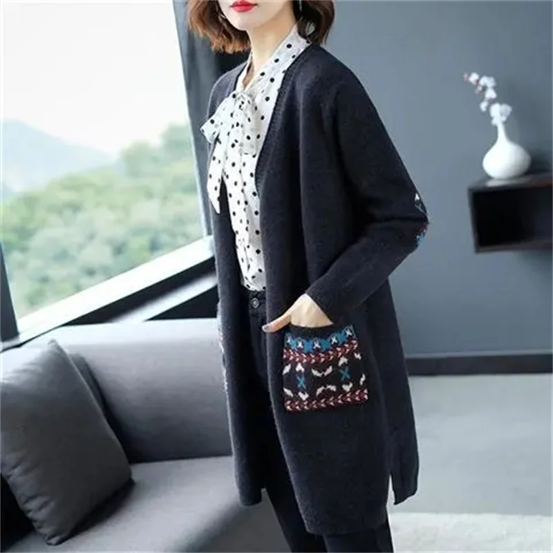 

2023 Mother's Autumn Sweater Knitted Cardigan Women's Mid-Long Fattening Outwear Sweater Female Coat Spring Jacket Women Elegant