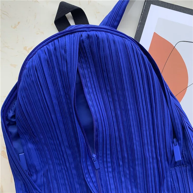 Design Miyake New Lightweight Pleated Backpack Ladies 2023 Fold Backpack Light Weight and Large Capacity Casual School Bag