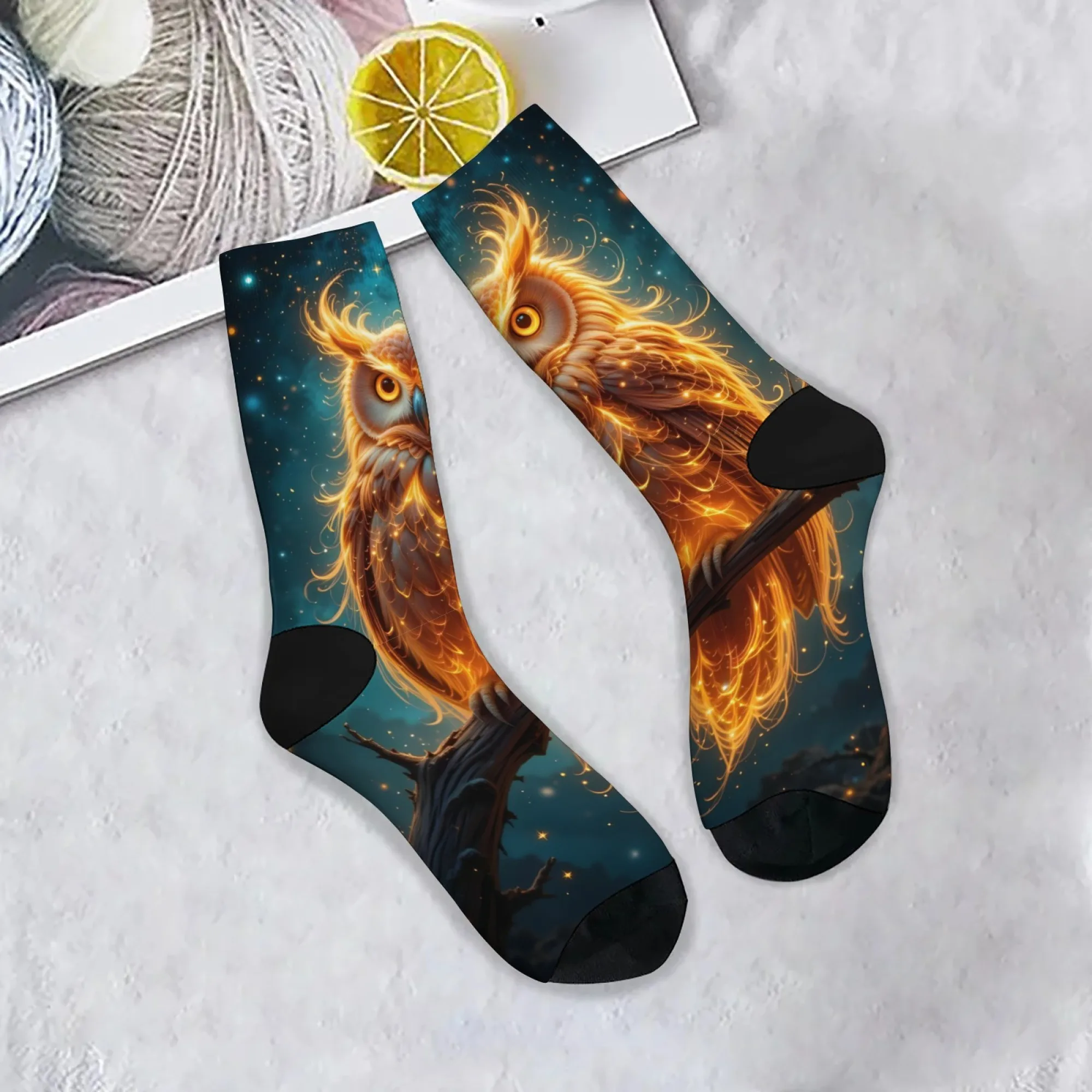 原宿レトロ夢のような輝くフクロウプリントメンズソックスノベルストリートスタイルゴージャスな動物テーマクルーソックスパーティーホリデーギフト