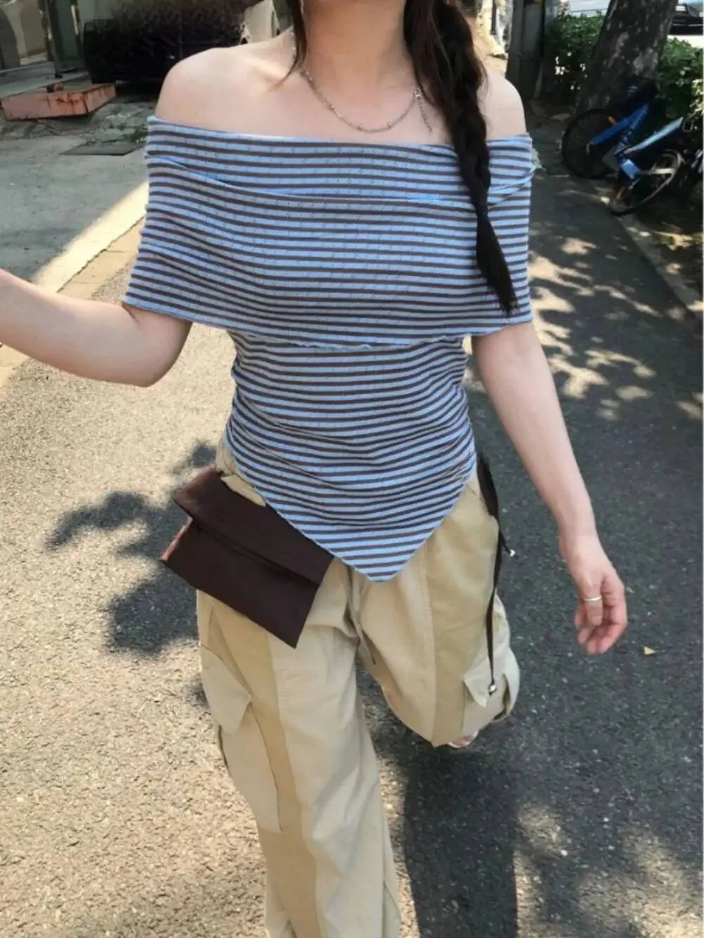 ฤดูร้อนเกาหลีElegant Stripe Spice Girls Blusas SlashคอStraplessส่วนบุคคลปิดไหล่Top Slimอินเทรนด์Modaเสื้อ