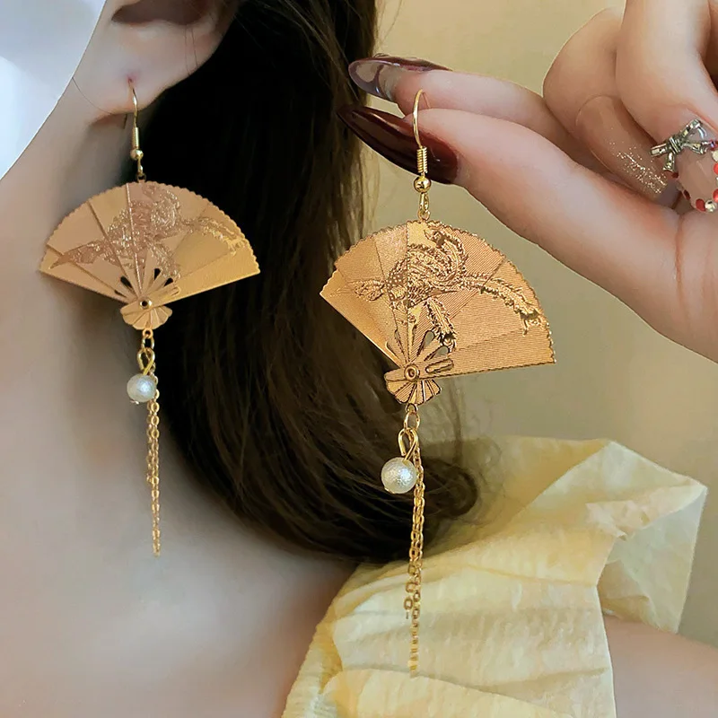 Chinese Retro Carved Phoenix Foldable Folding Fan Handing Earrings for Women Without Piercing Mosquito Coil Clip Tassel Earrings