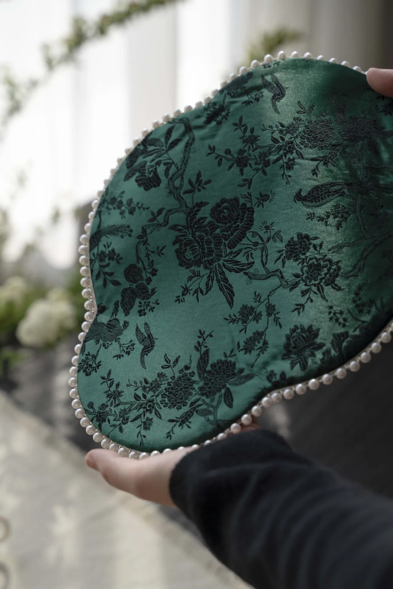 tapis-a-the-en-brocart-de-style-neo-chinois-vert-zen-double-face-elegant-et-tendance-pour-une-personne-pour-table-a-the