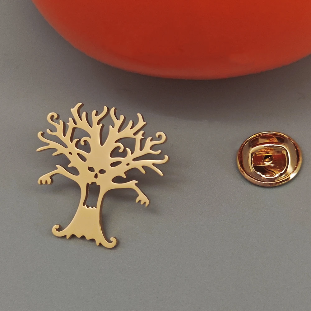 Halloween Spooky Haunted Tree Brooch Stainless Steel Horror Ghost Face Tree Lapel Pin Badge for Clothes Backpack Decor PartyGift