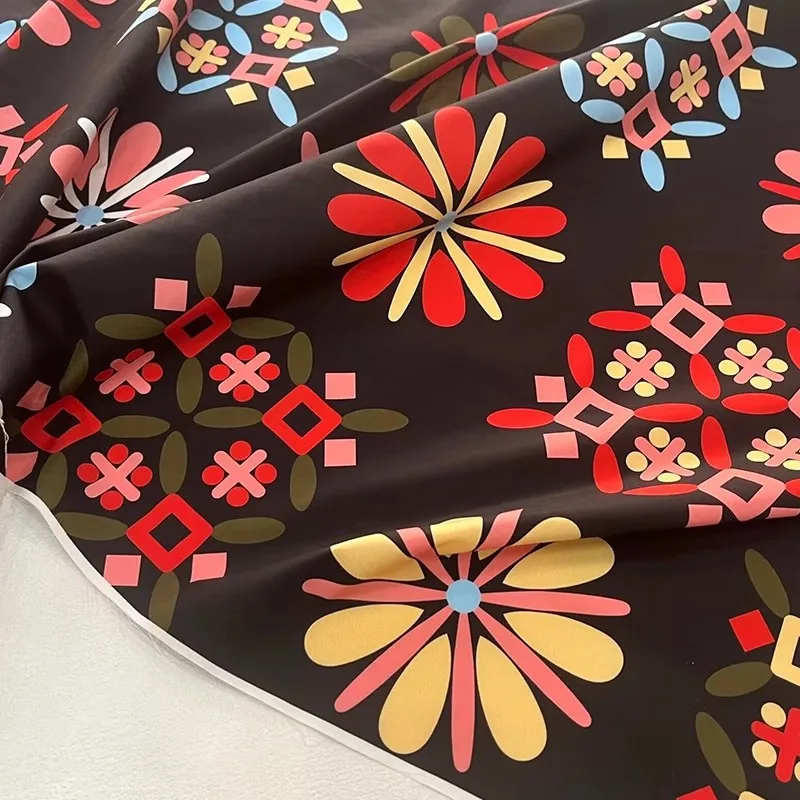 

Модная поплиновая хлопковая ткань с геометрическим цветочным принтом для женского платья, блузка, ткань ручной работы, материал для шитья своими руками