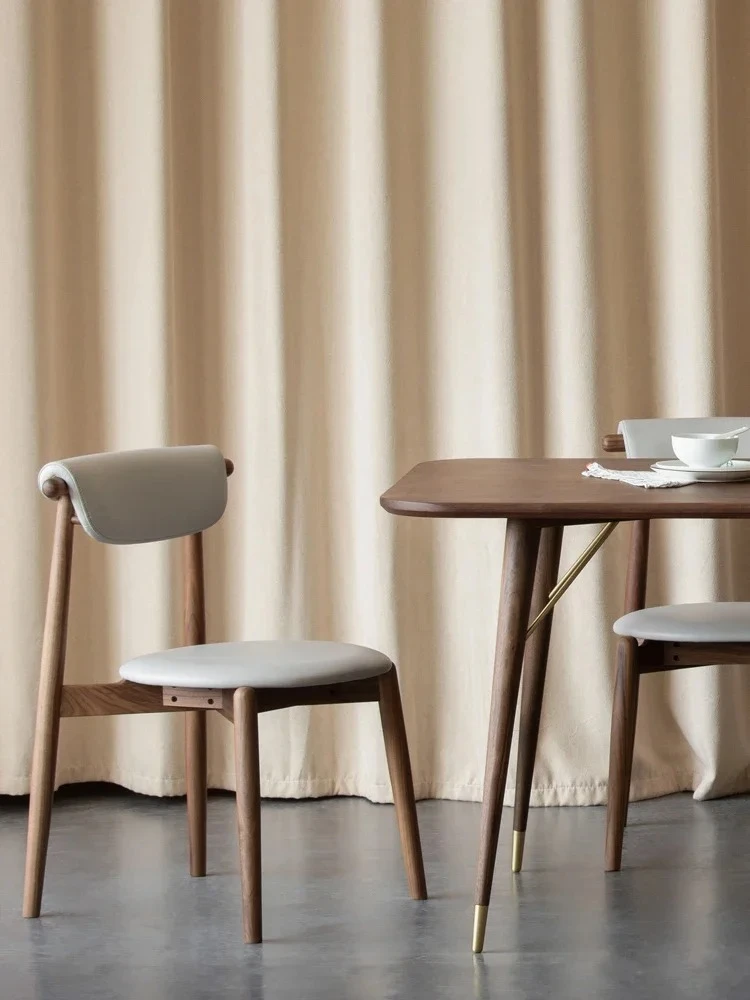 

sillas para salón Nordic solid wood dining table, chair, modern simple back chair, dining chair, household size and comfortable