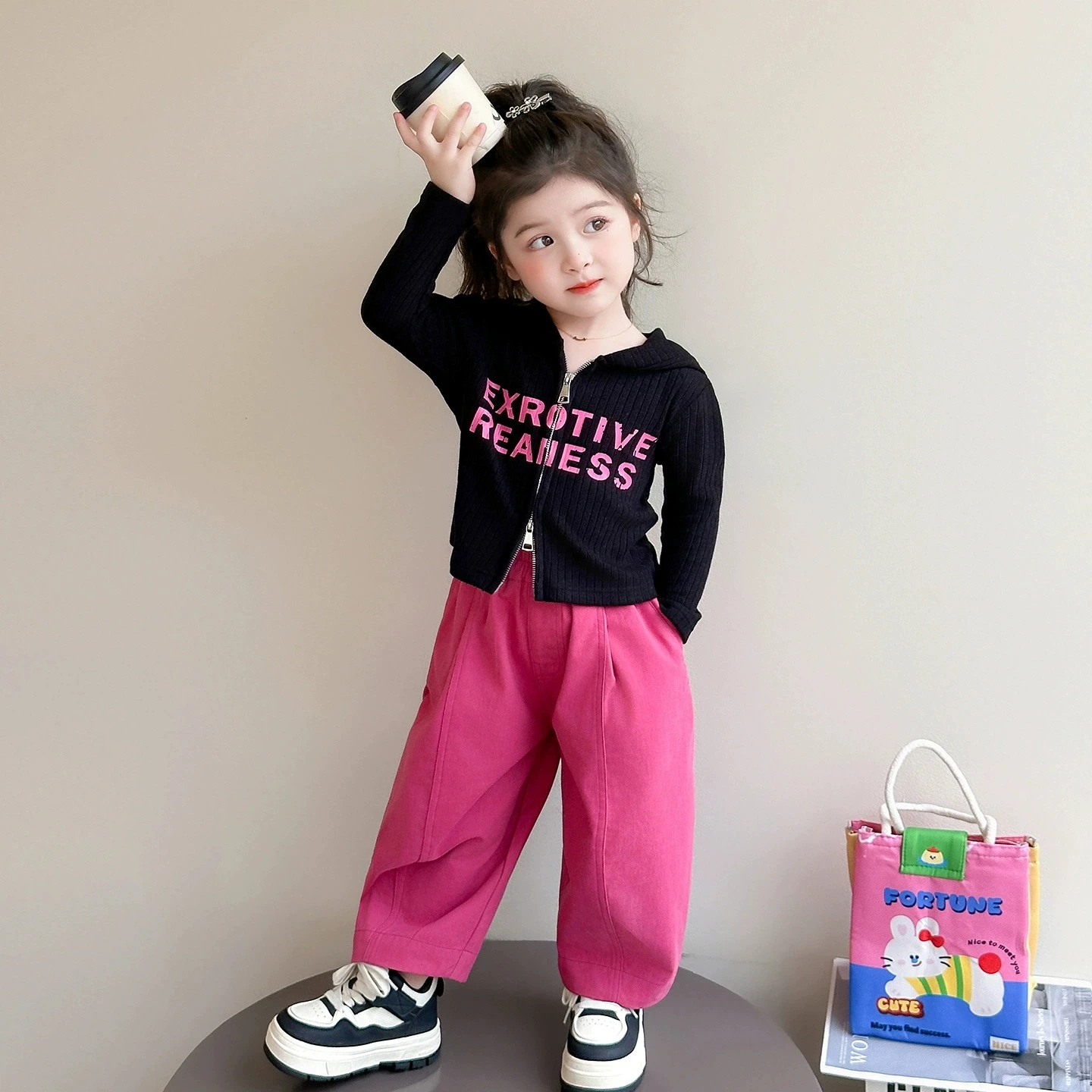 

Детский вязаный свитер с длинными рукавами и принтом в корейском стиле, на молнии, для девочек, весна-осень, облегающий, комплект из двух предметов