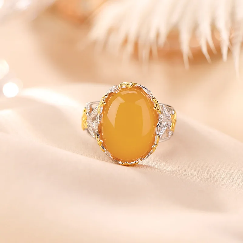 New retro imitation beeswax egg face flower ring with fashionable leaves adjustable for high-end women's jewelry
