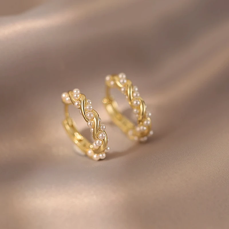 Huitan 여성용 트렌디 모조 진주 후프 귀걸이, 골드 컬러, 한국 패션, 소녀 귀걸이, 템퍼러먼트, 여성 쥬얼리 벌크