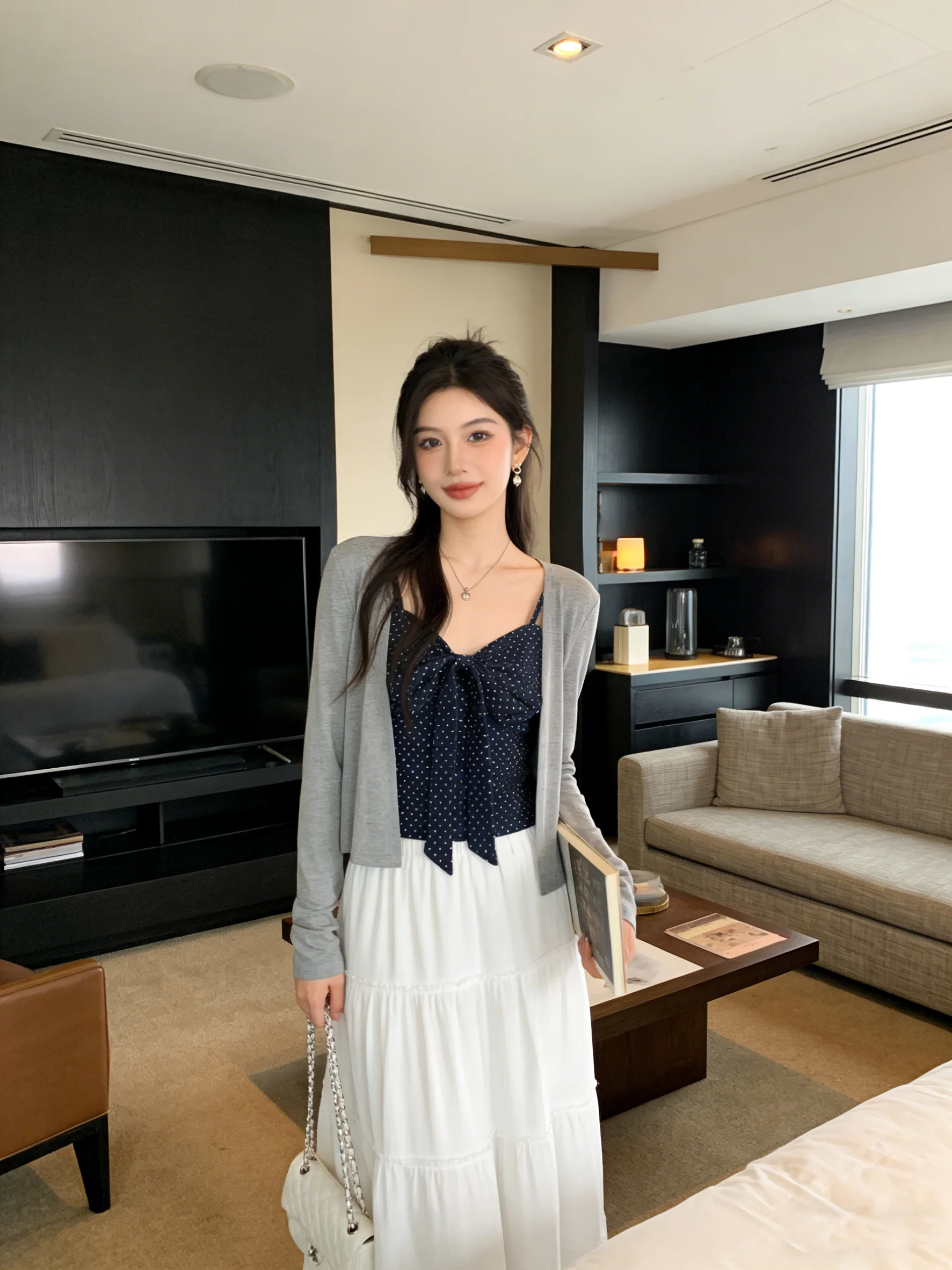 

Skin-friendly Knitted Polka Dot ter Top And Vest Set Korean Sle Early Spring Faion Outerwear for Young Women