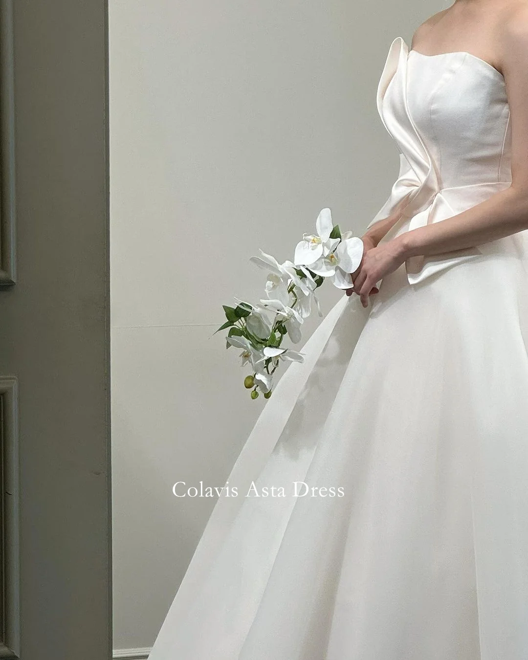 Colavis Asta Korea Strapless Organza Ball Gown Ruched Corset Wedding Dresses 웨딩드레스  Custom Made Photoshoot Bride Gowns Plus Size