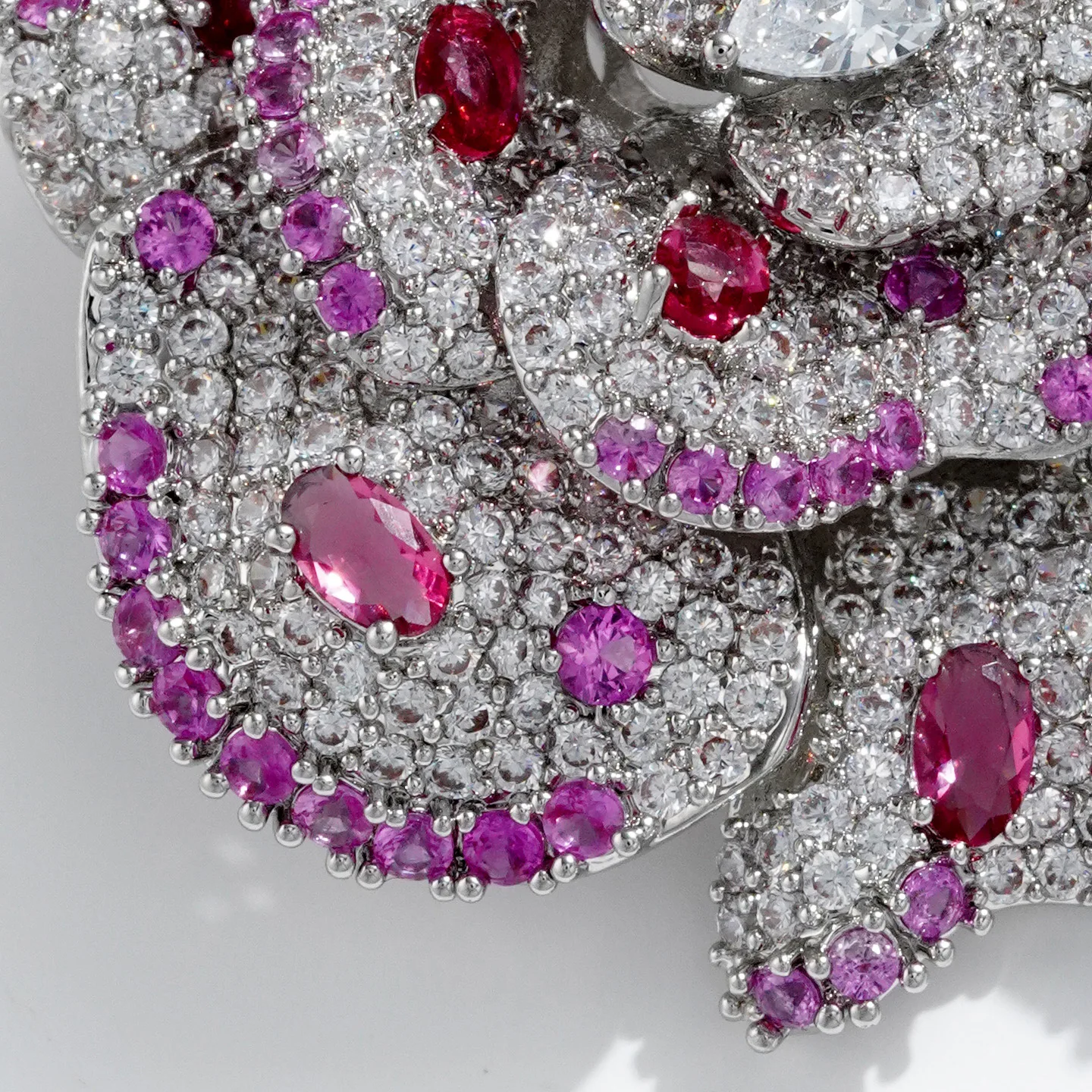 French Royal 3D Flower Brooch Full Zircon Elegant Vintage Suit Lapel Pin
