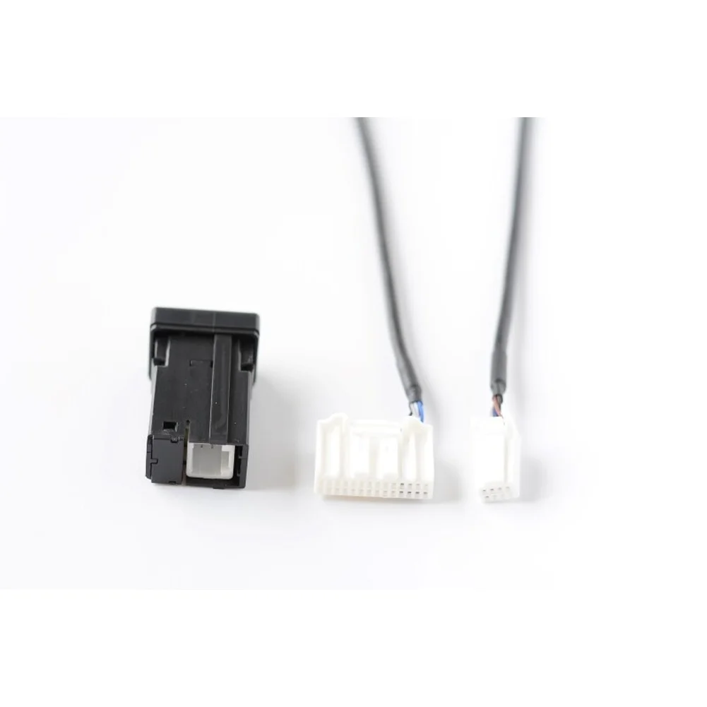 28 Pin AUX Audio Socket Interface for Toyota 2009+ Models Supports External Audio Source Integration Into Factory Radio