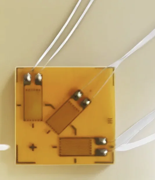 Foil-type resistance strain gauge / Three-dimensional strain gauge / Normal temperature strain gauge BX120-3CA
