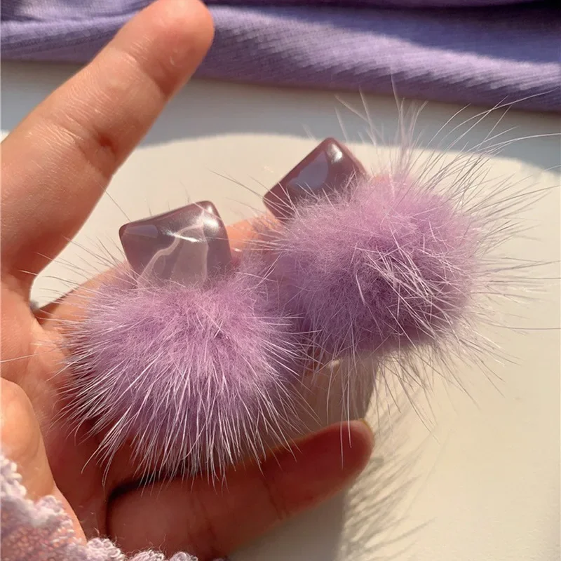 Winter Cute Purple Mink Hair Ball Earrings Brincos Temperament Soft Hair Pom Pom Ball Clip on Earrings for Women Non Piercing