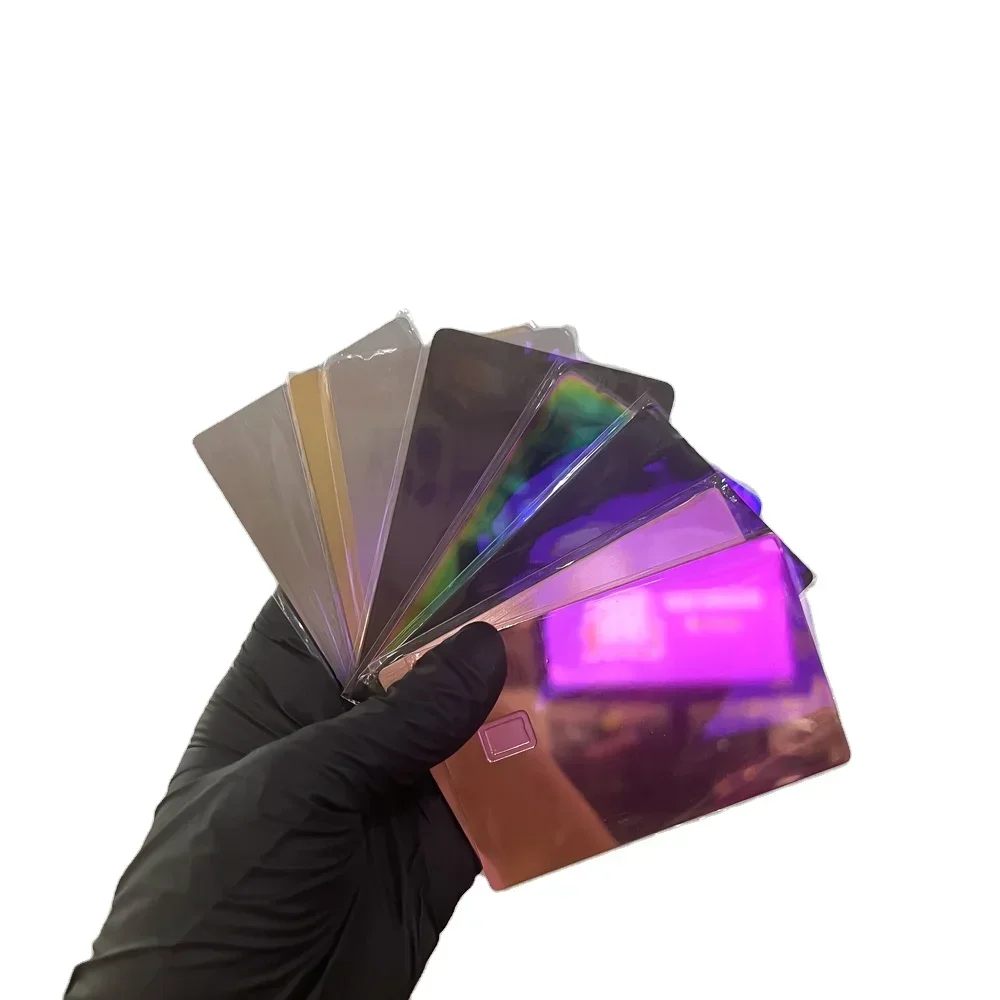 Chip de metal cortado con láser personalizado 4428 4442 Tarjeta de crédito exprés de metal negro en blanco con banda magnética personalizada