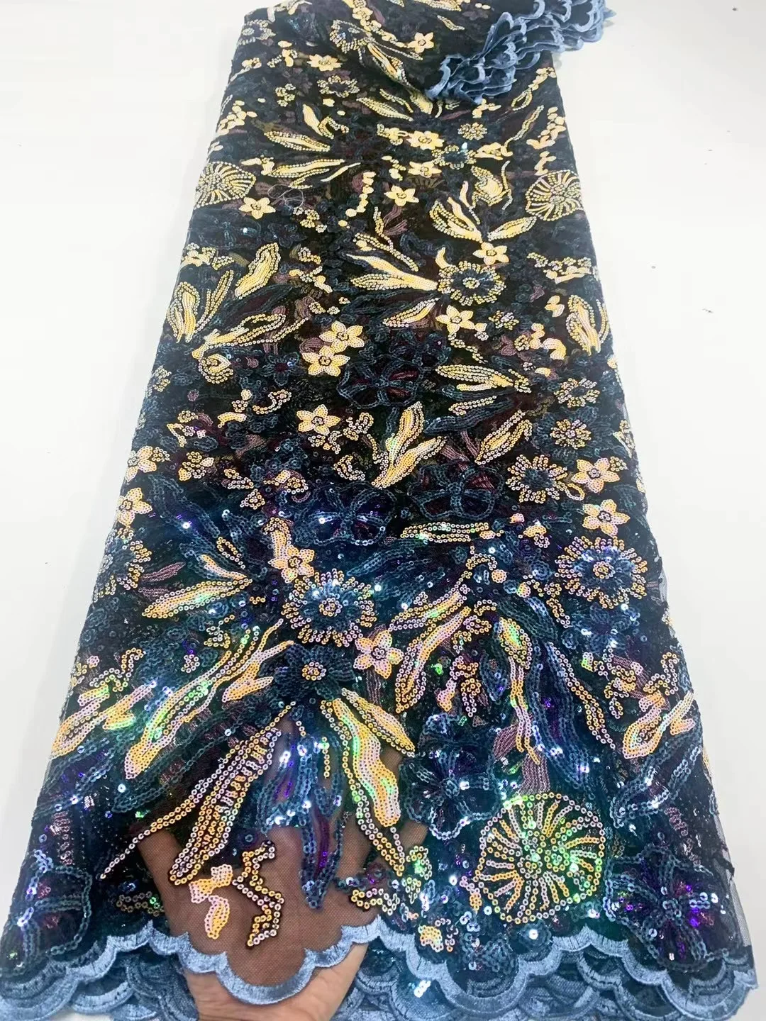 

Unique African Lace Fabric 2022 High Quality Sequins Lace French Mesh Fabric Nigerian Net Lace Fabrics For Wedding Sew Dress