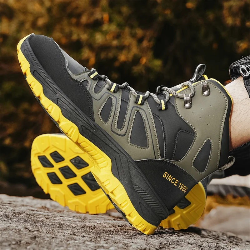 

Men'S Non Slip Lightweight Waterproof Outdoor Hiking And Mountaineering High Top Shoes Breathable And Comfortable Work Men Shoes