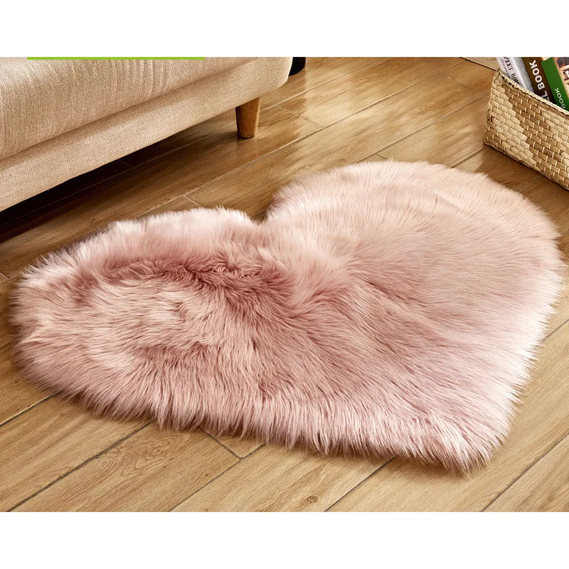 Shaggy Carpet Artificial Sheepskin Hairy Mat Wool Faux Fluffy Mats Love Heart Rugs NO Lint Carpet for Living Room 30x40cm Rugs