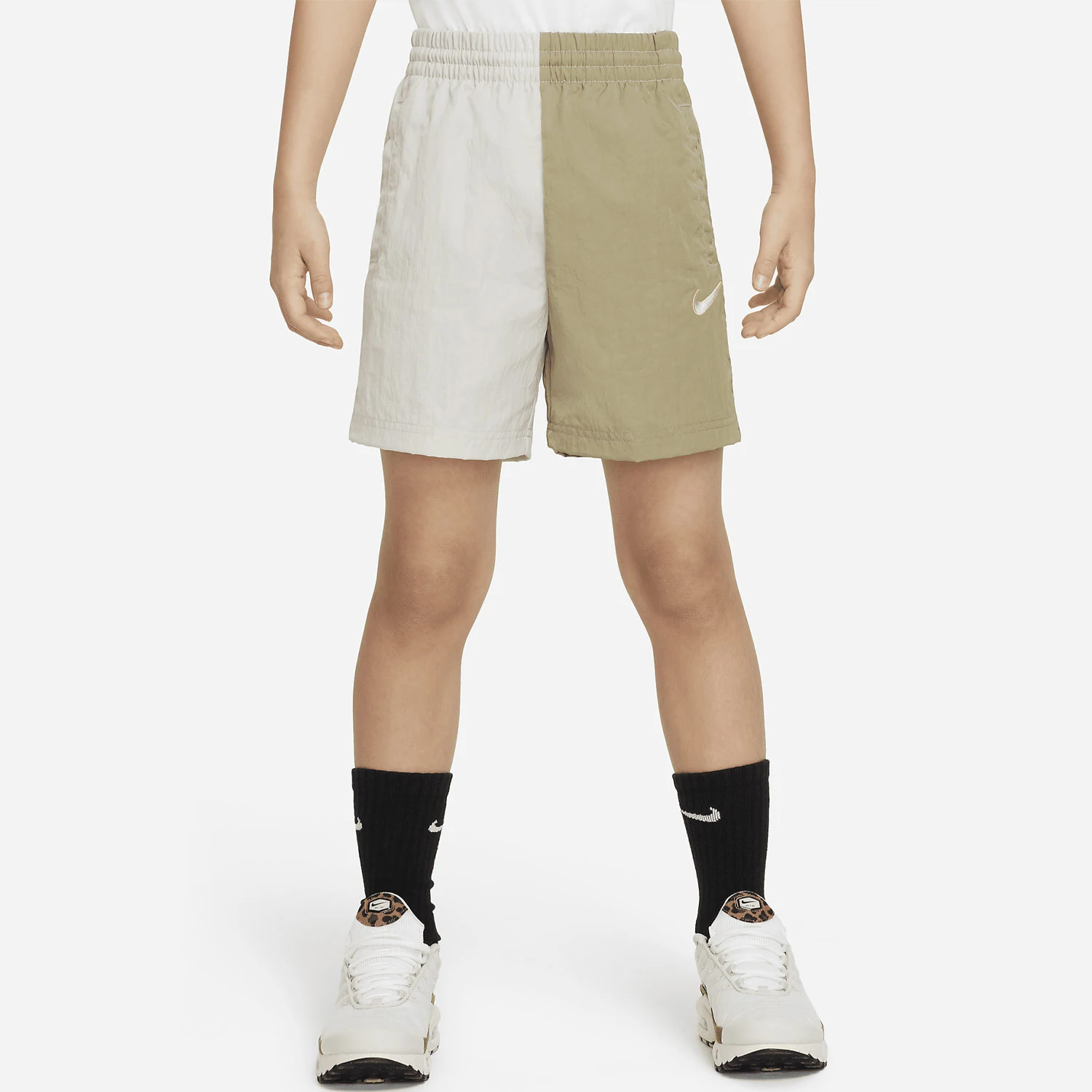 

Nike Official Genuine Summer Big Kids Loose Woven Patchwork Outdoor Sport Shorts FB1327-276