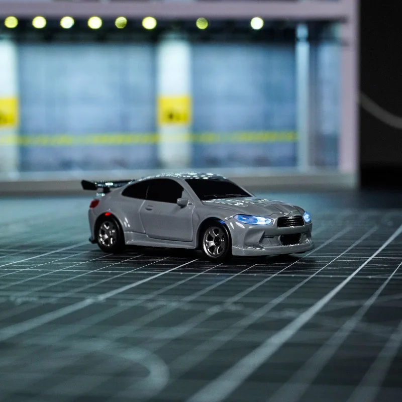 2025 Nieuwe 1/64 Rc Auto Desktop Afstandsbediening Auto Speelgoed Stunt Afstandsbediening Drift Auto Rc Mini Racing 2.4g Simulatie Speelgoed Model Gif