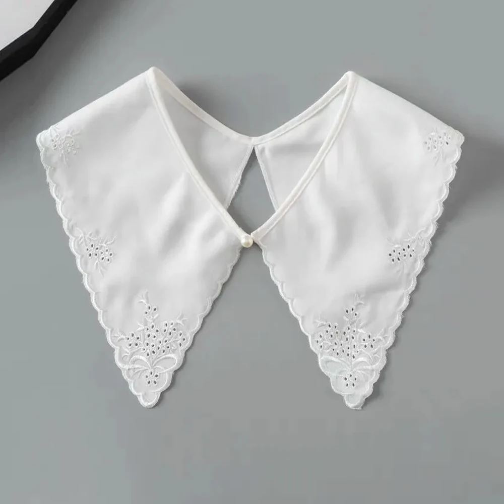 Fashion Floral Embroidered Fake Collar European And American Style New White Shawl Doll Fake Collar Female Shirt False Collar