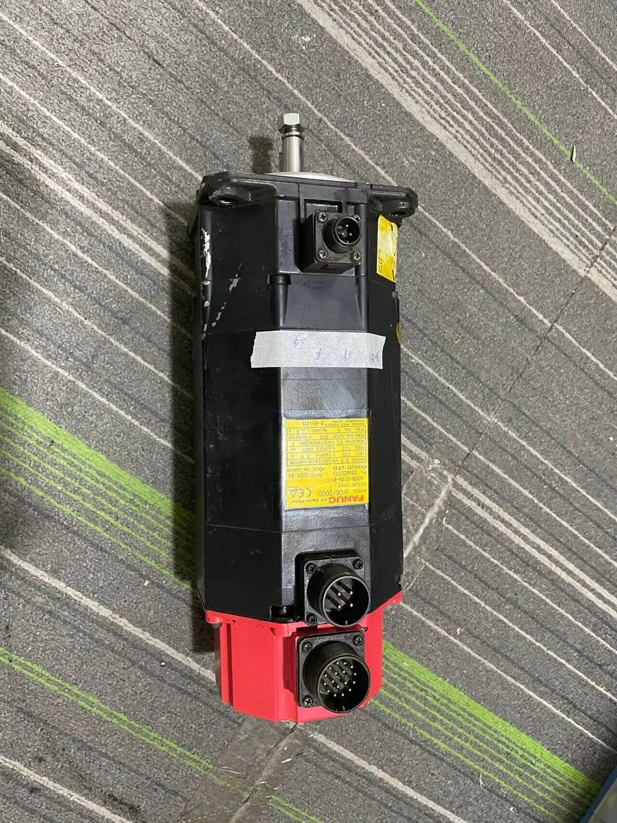 

ONE USED- FANUC Servo Motor A06B-0126-B177 0.6KW