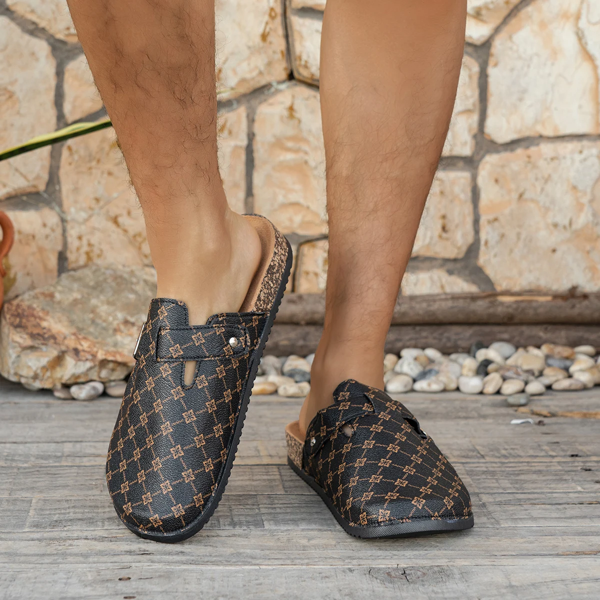 Designer Men Women Retro Cork Clogs Slippers Mules with Arch Support Couple Classic Beach Shoes Men's Printed Leather Sandals