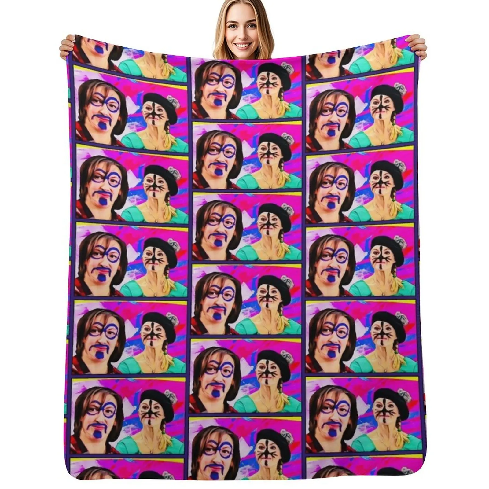 Miranda and Stevie Go To a Painting Class Throw Blanket Designers halloween Bed Fashionable Luxury St Luxury Blankets