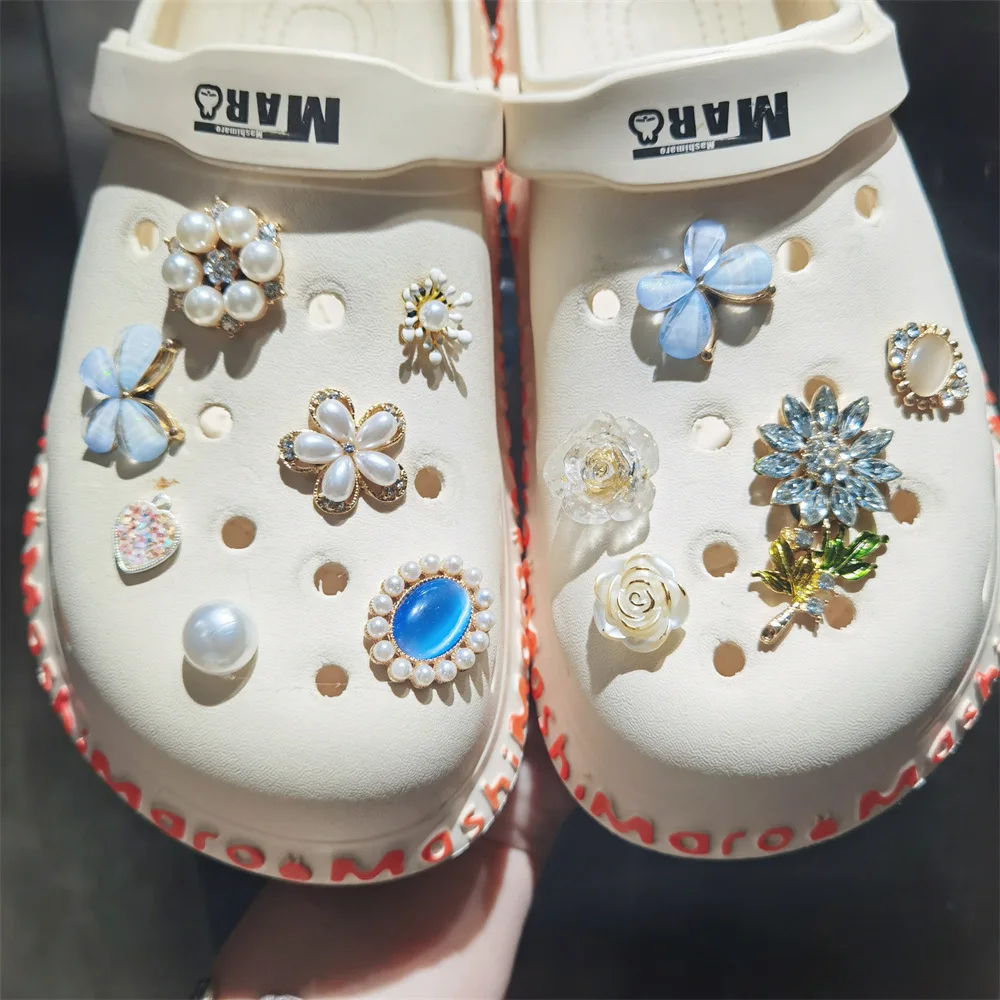 

Shoes Flower Hot Selling New Rhine-diamond Flower Cat's Eye Butterfly Small Fragrance Pearl Gold Foil Luxury Shoe Buckle