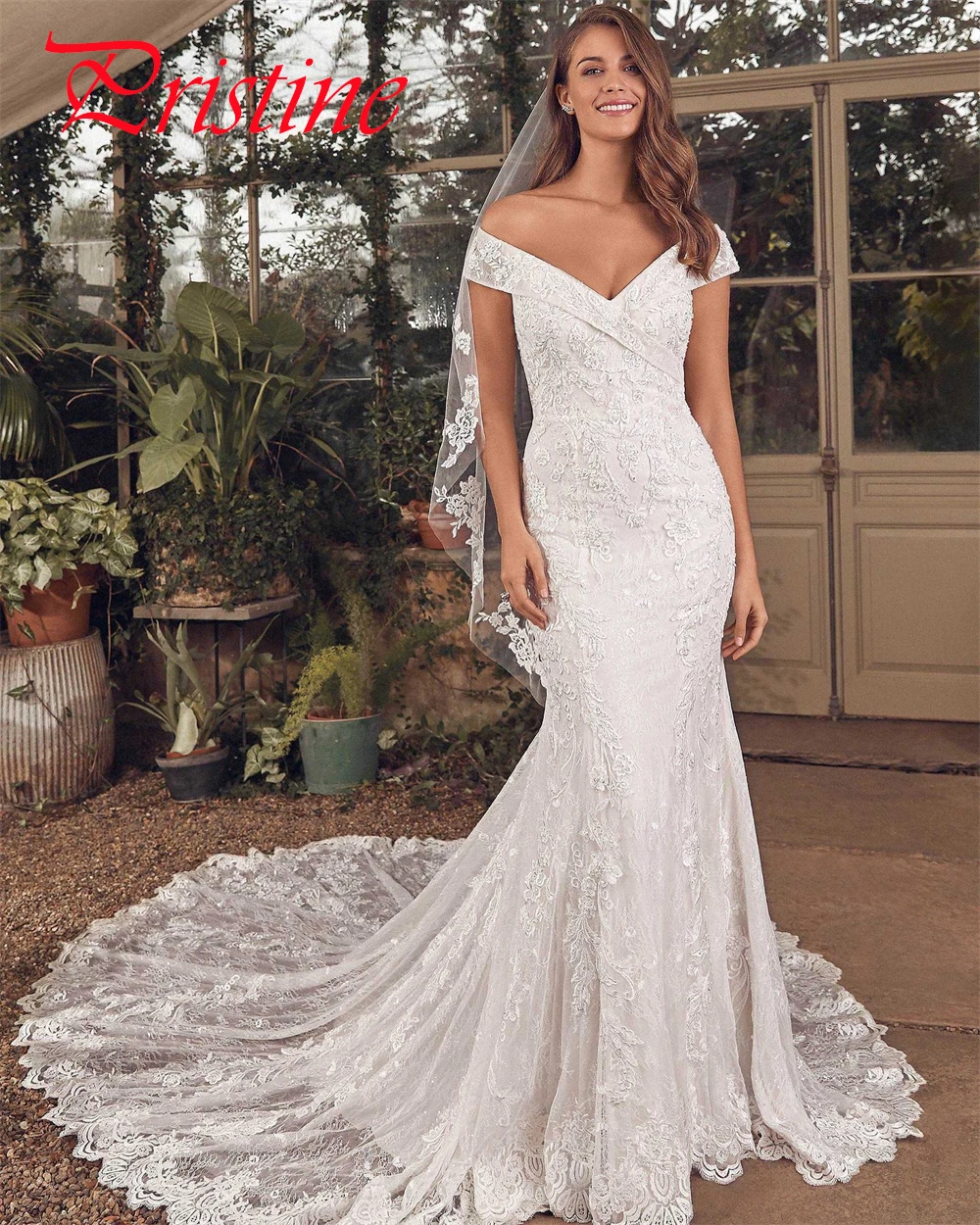 Aangepaste hoge kwaliteit witte tule trouwjurk prachtige strapless vestido de novia eenvoudige knoppen terug robe de mariée