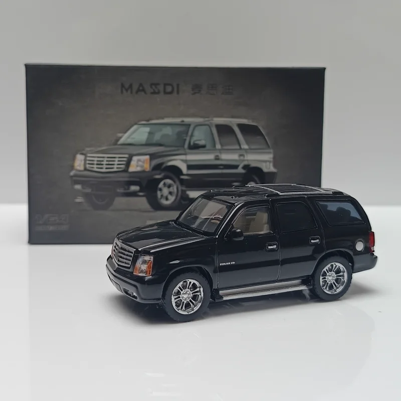 MASDI 1:64 エスカレード 2005 ダイキャストカーモデル