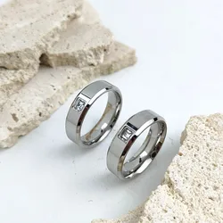 Stylish and charming stainless steel gold-plated men's ring, simple large gemstone women's ring, wedding party jewelry