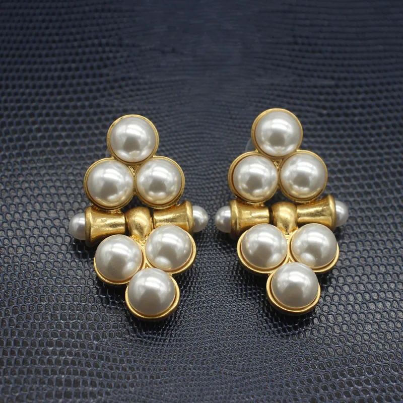 Vintage Statement Pearl Stud Earrings  Elegant Party Jewelry  Accessories Femme Modern Gifts