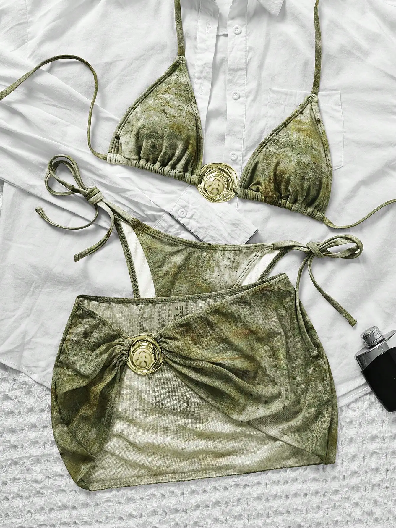 

Ретро-комплект бикини с принтом, бандажными брюками и сетчатой мини-юбкой