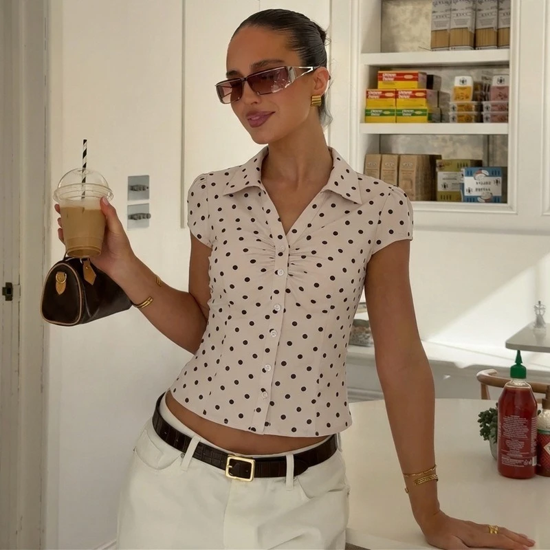 

TARUXY Stylish Polka-Dot Cardigan Women Button Lapel Wrinkles Slim Short-Sleeved Commuting Top 2026 Summer Female Casual Shirt