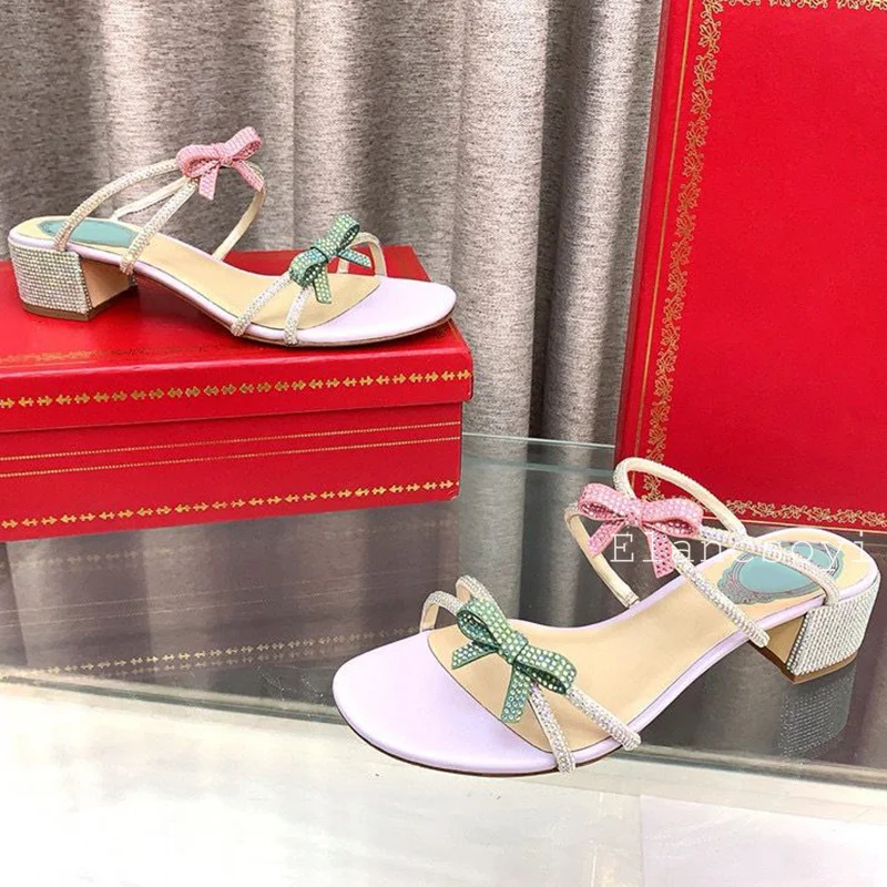 Zapatillas de verano con lazo de cristal ostentoso para mujer, sandalias de tacón grueso con banda estrecha y diamantes de imitación, zapatos de hadas versátiles para mujer