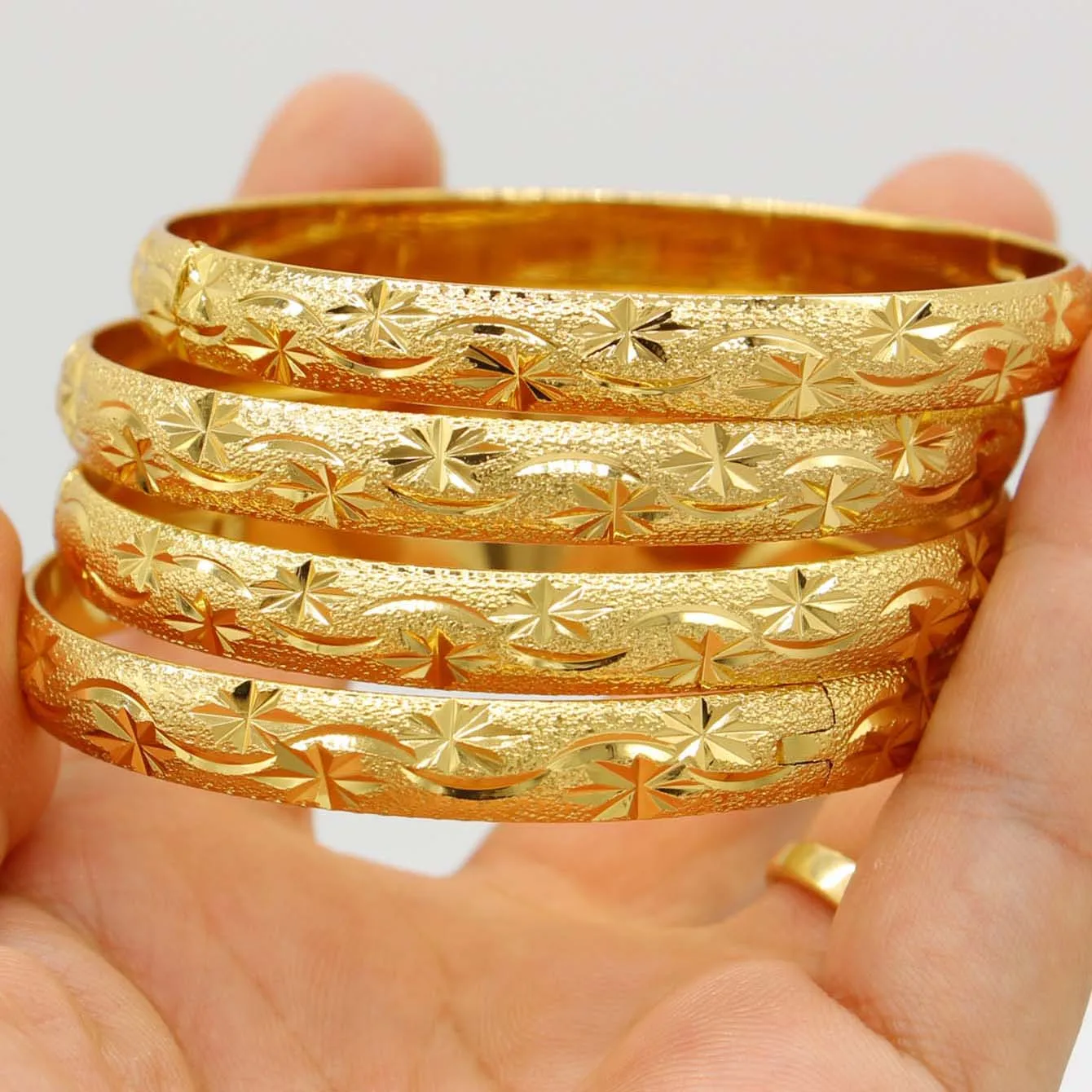 Adixyn 1 piece Luxury Gold Color Bangle For Women Dubai Man Cuff Bracelets Jewelry Indian Wedding Arab Bridal Gifts