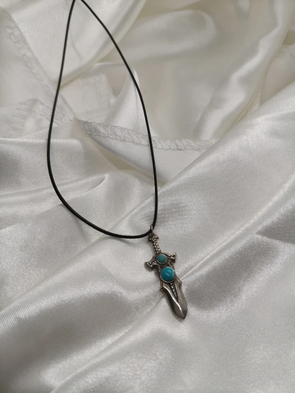 925 Silver Natural Untreated Turquoise Feather Sword Cross Pendant For Men Snake Wing Leather Choker Vintage Necklaces Jewelry